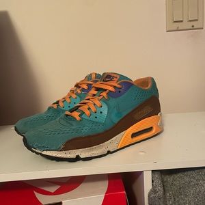 Air max 90 size 9.5
